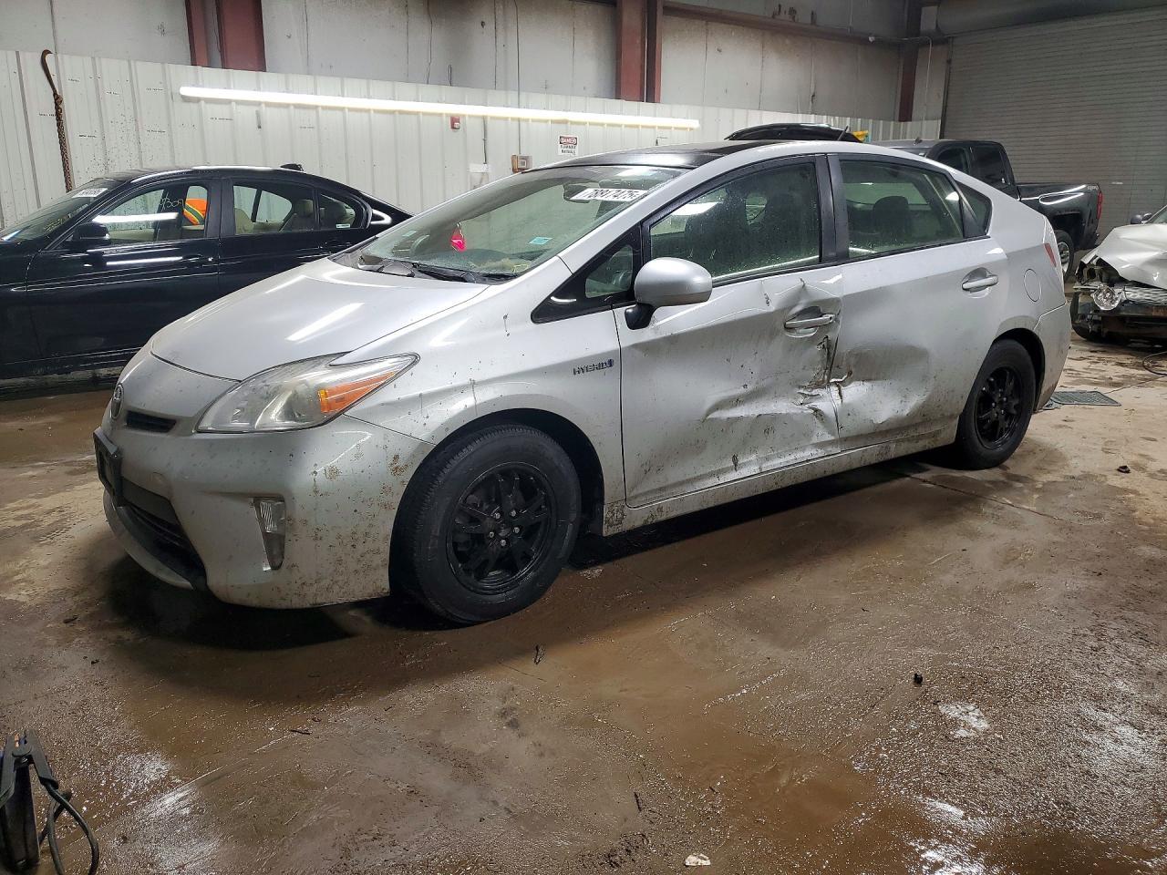 2014 Toyota Prius Three