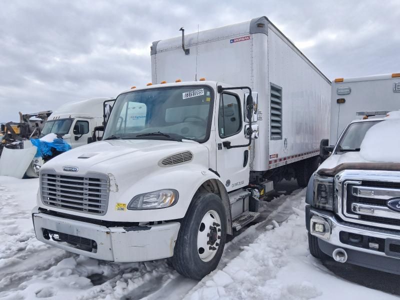 2016 Freightliner Business Class M2 BOX Truck