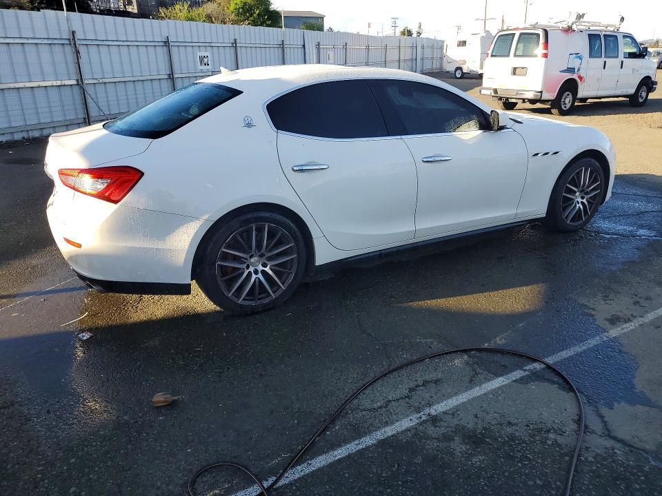 2015 Maserati Ghibli