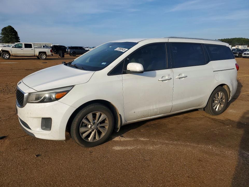 2015 KIA Sedona lx