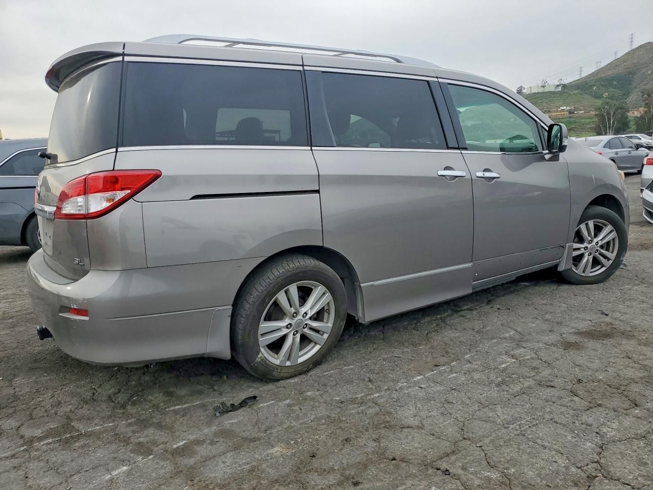 2012 Nissan Quest s