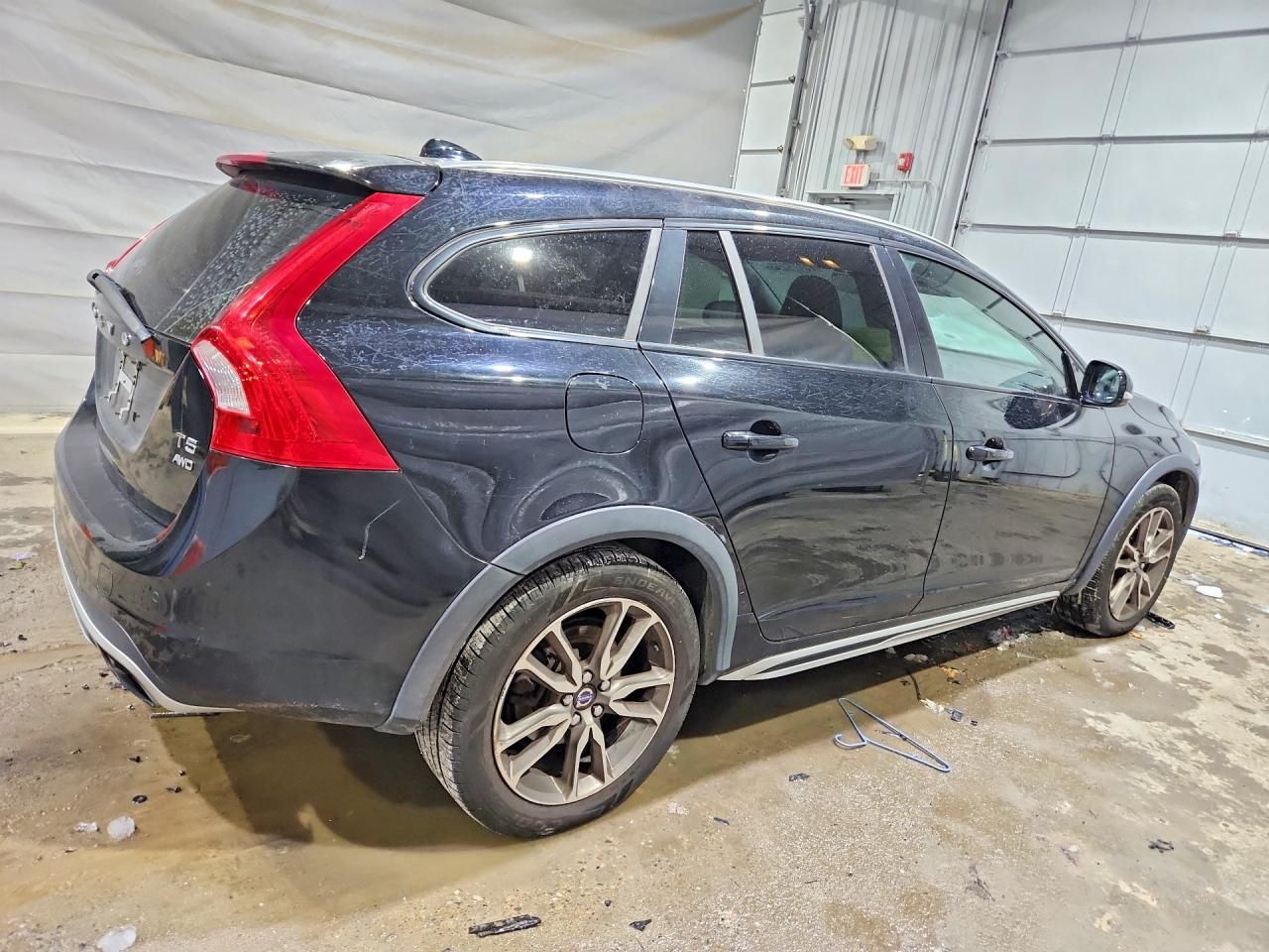 2016 Volvo V60 Cross Country Premier
