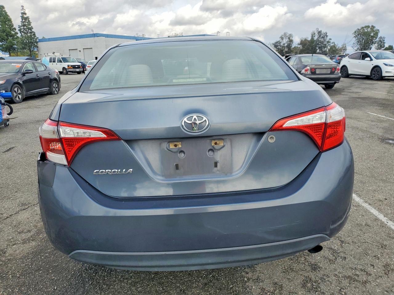 2015 Toyota Corolla l