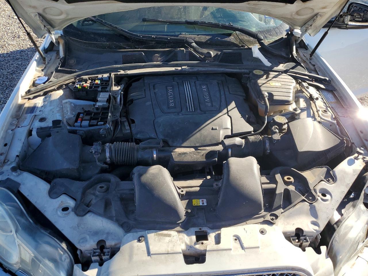2011 Jaguar XF