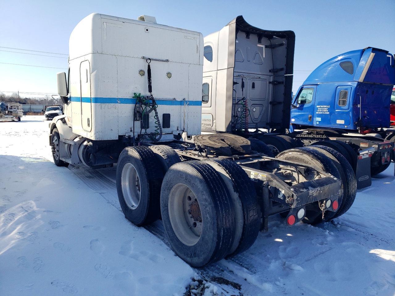 2016 Peterbilt 2016 Pntw 567-Semi Truck