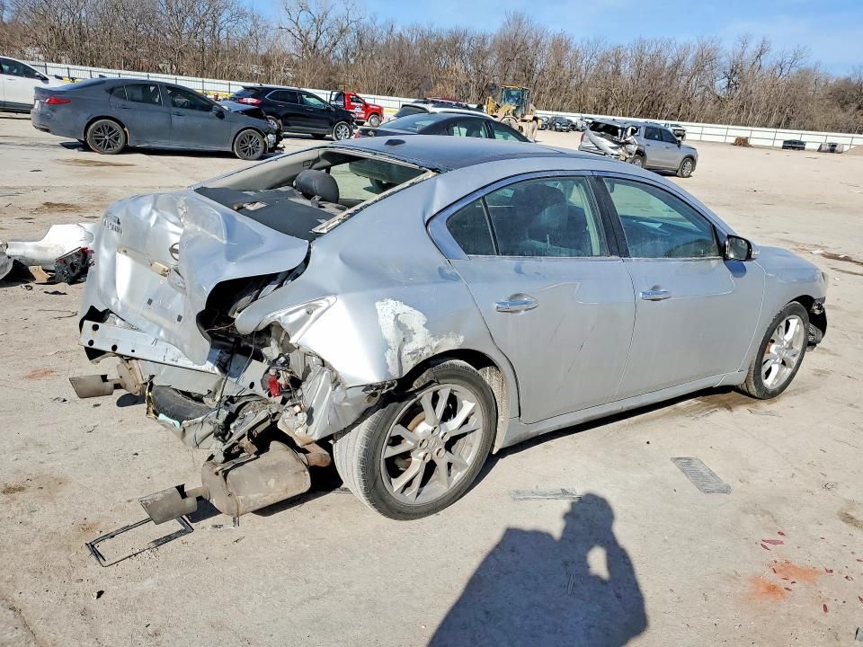 2012 Nissan Maxima s