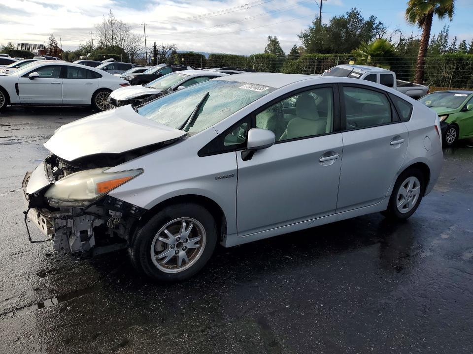 2010 Toyota Prius iii