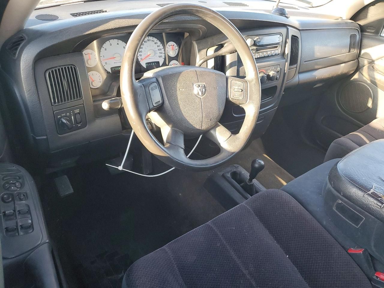 2005 Dodge Ram 1500 st