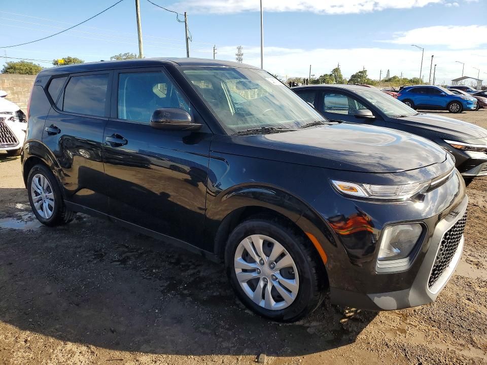 2022 KIA Soul lx
