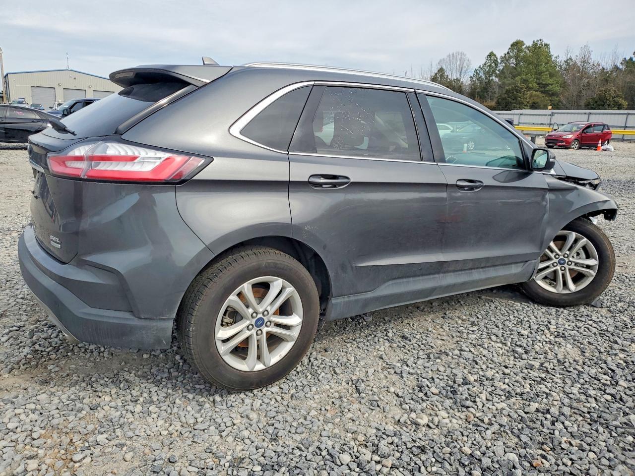 2020 Ford Edge sel