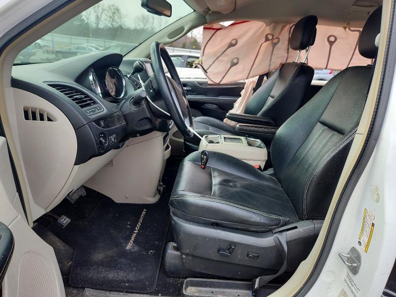2014 Chrysler Town & Country Touring