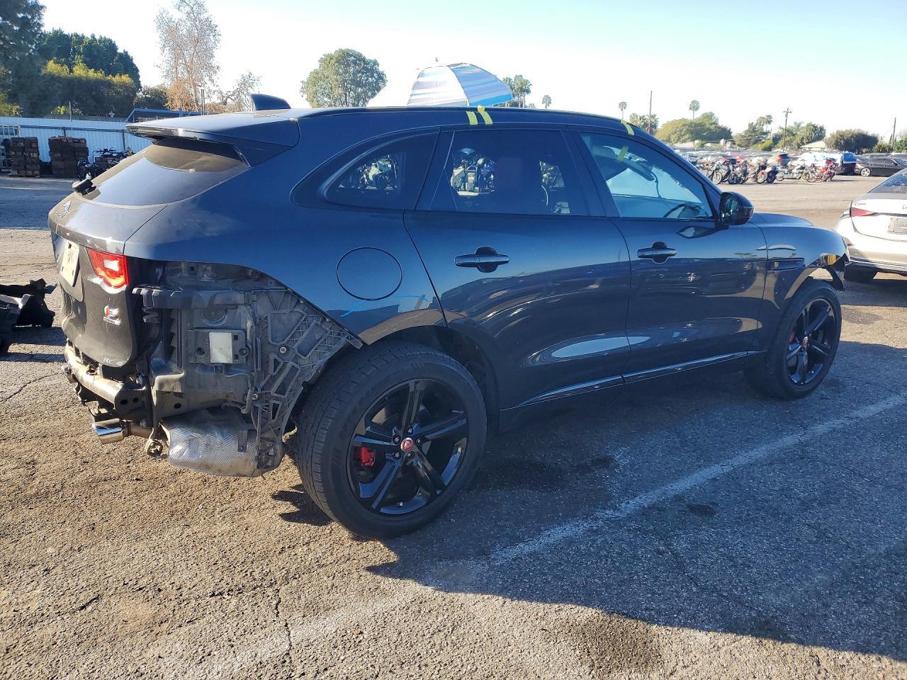 2019 Jaguar F-pace s
