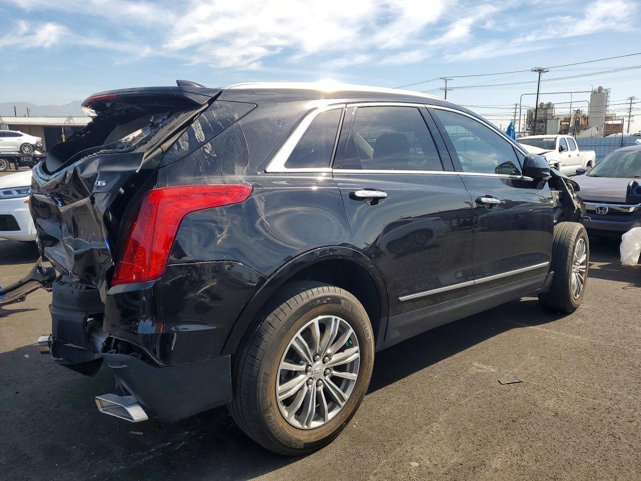 2017 Cadillac XT5 Luxury