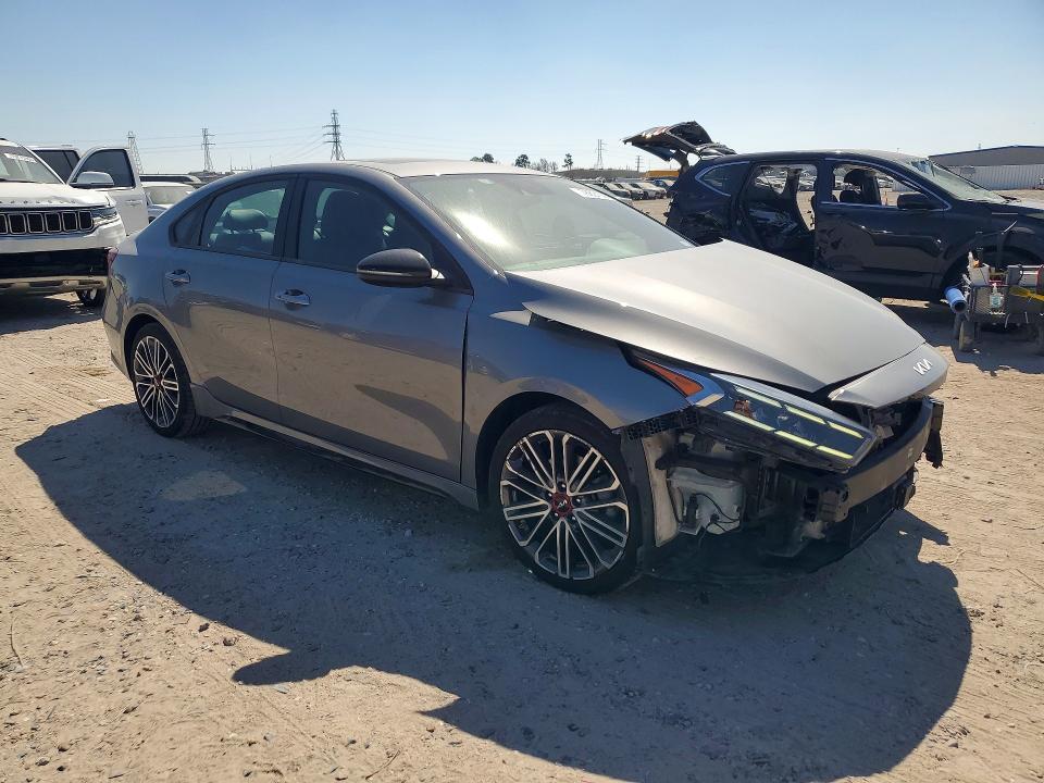 2023 KIA Forte gt