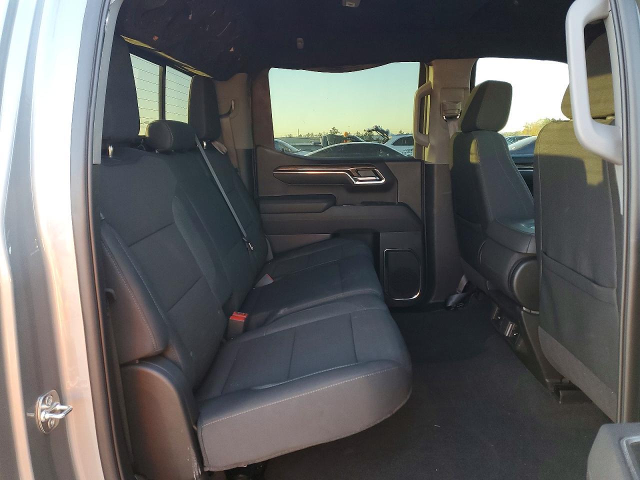 2025 Chevrolet Silverado K1500 lt