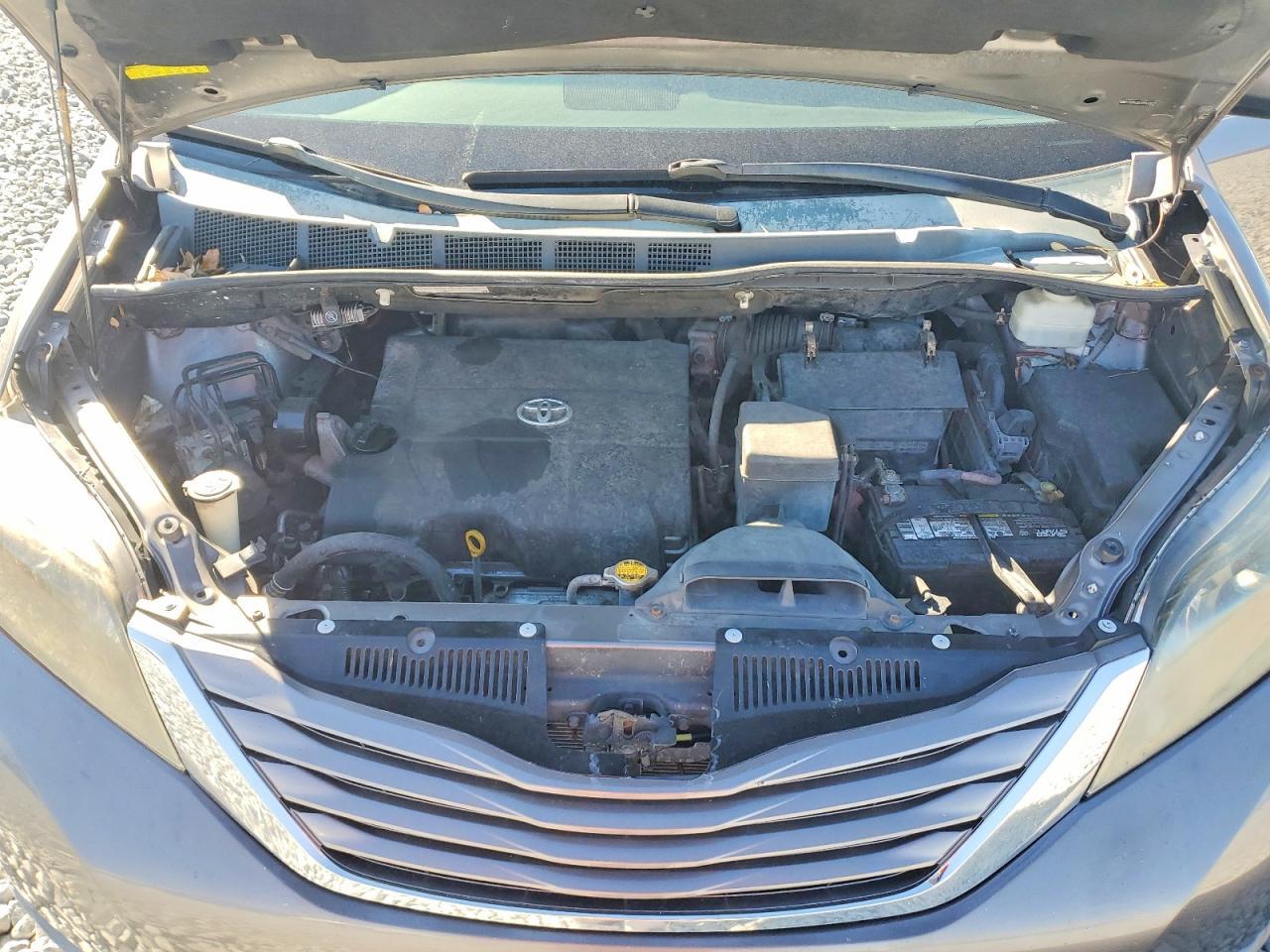 2011 Toyota Sienna XLE 8-Passenger