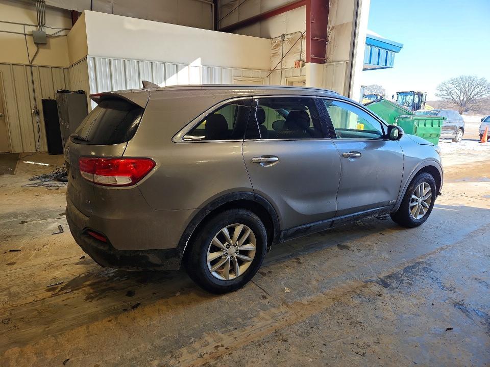 2016 KIA Sorento lx