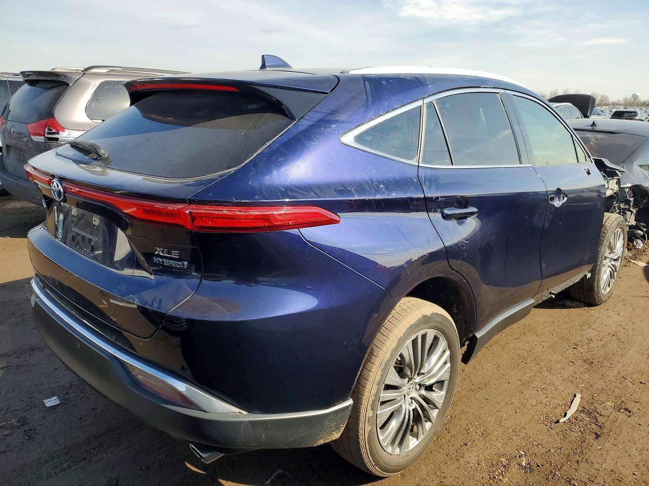 2021 Toyota Venza le