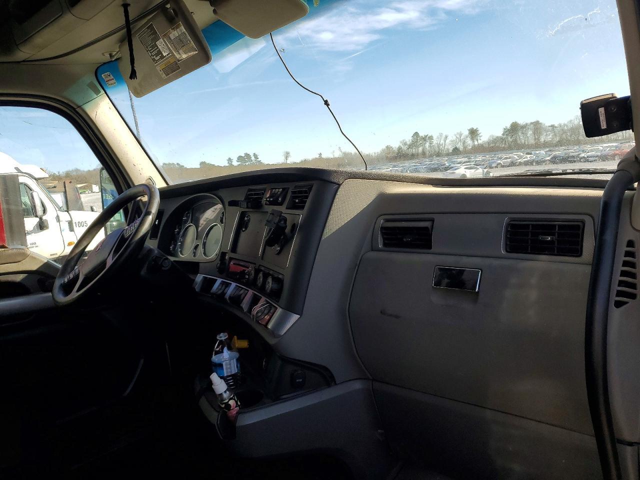2020 Kenworth T680 Semi Truck
