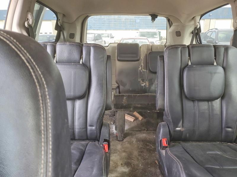 2012 Chrysler Town & Country Touring