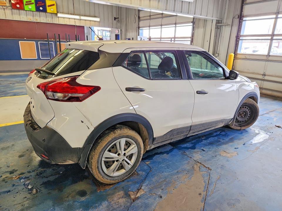2020 Nissan Kicks s