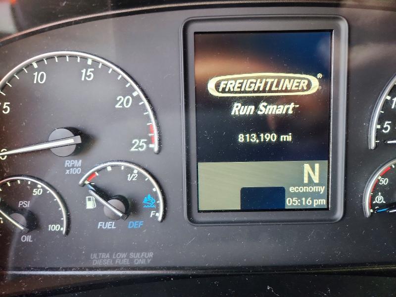 2020 Freigliner 2020 Freightliner Cascadia 126 Semi Truck
