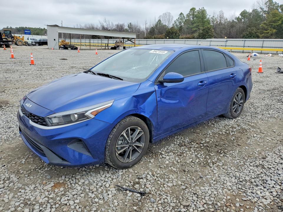 2024 KIA Forte lx