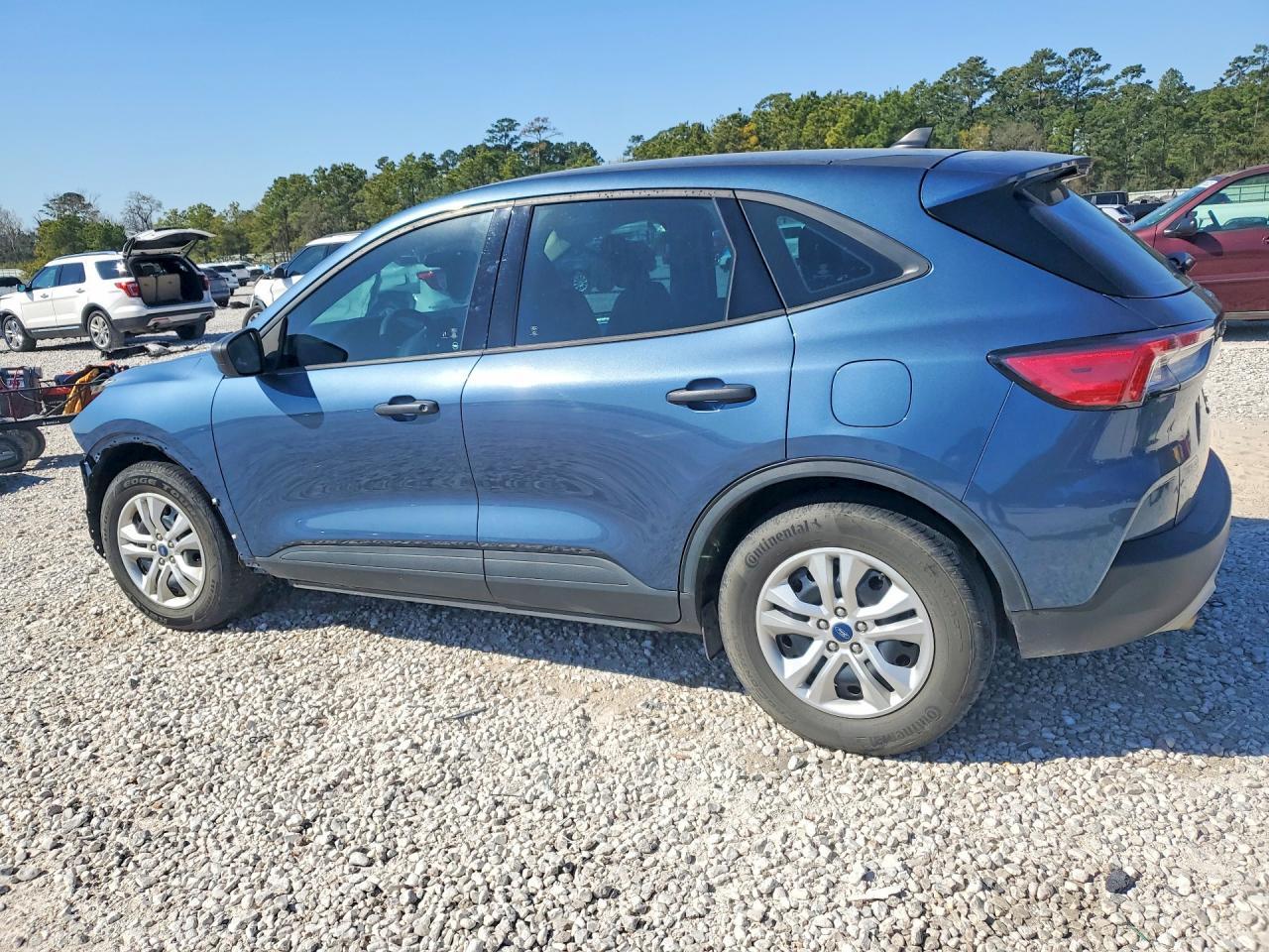 2020 Ford Escape s