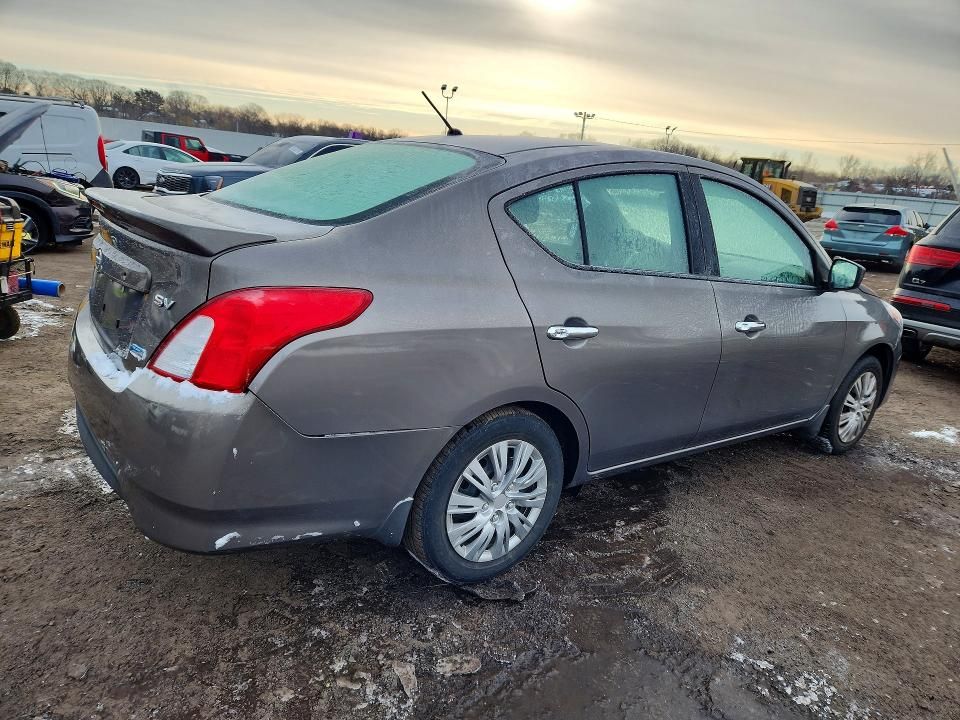 2015 Nissan Versa s