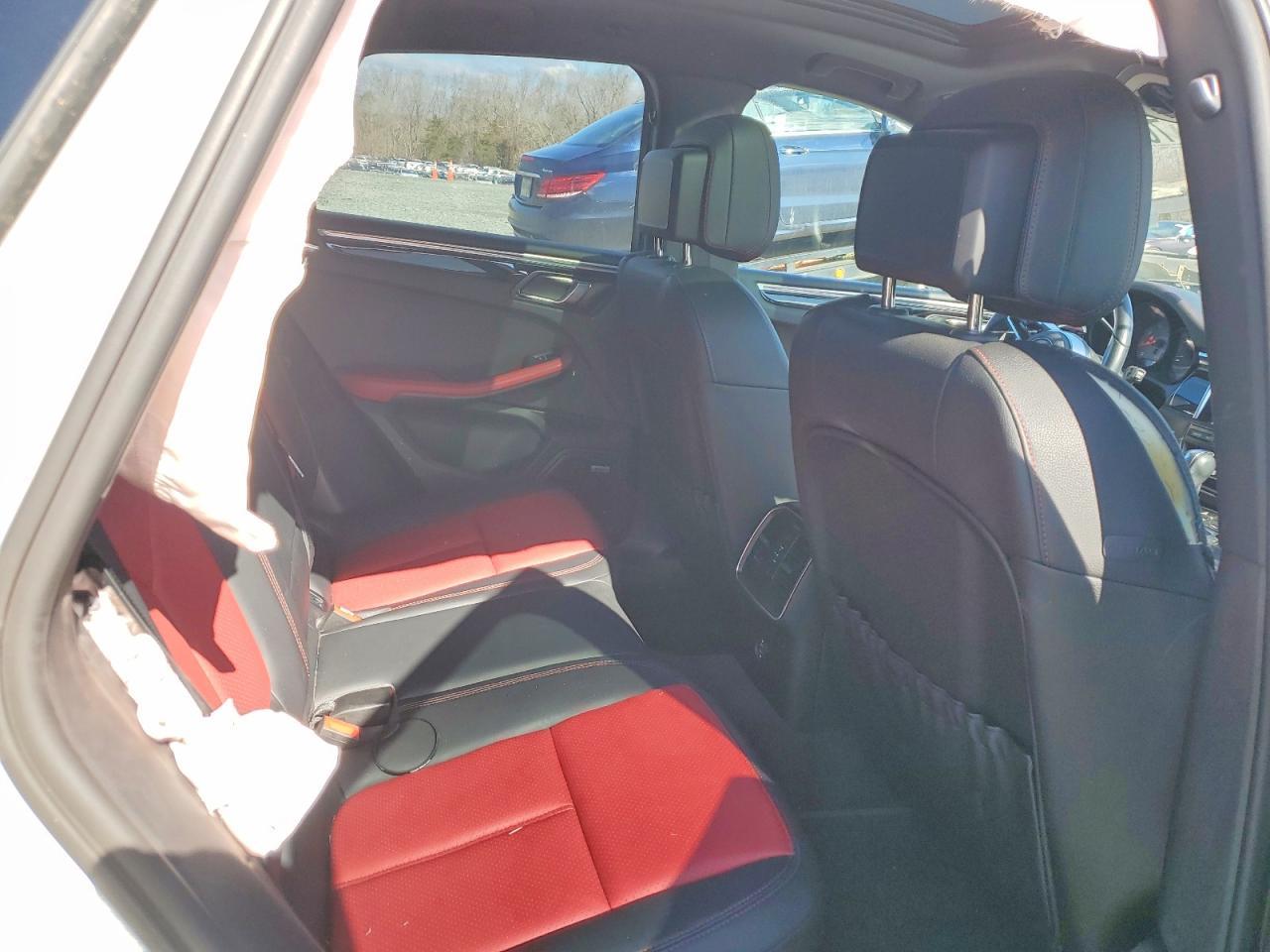 2021 Porsche Macan s