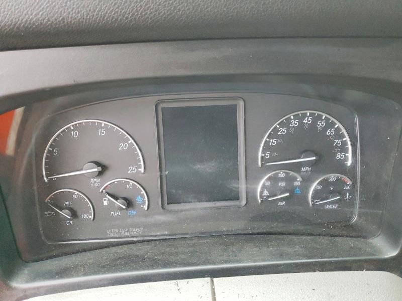 2019 Freightliner Cascadia 116 Semi Truck