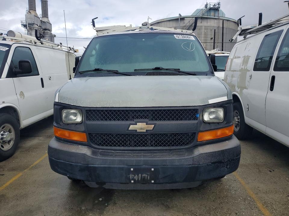 2012 Chev Express G2500