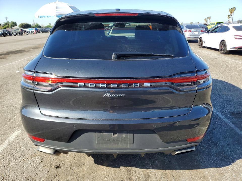 2020 Porsche Macan