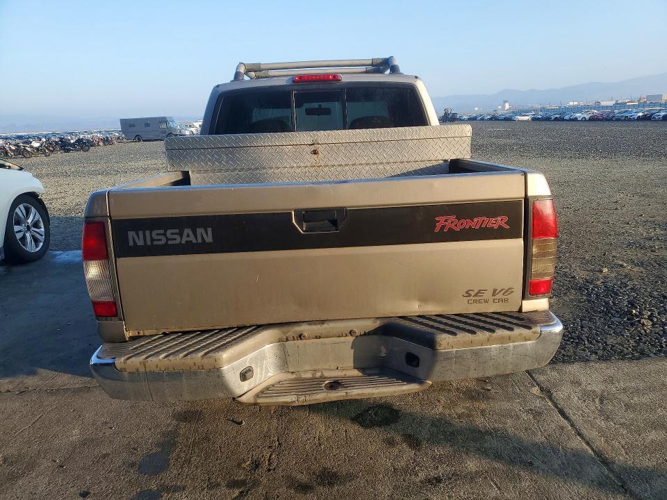 2000 Nissan Frontier Crew Cab XE