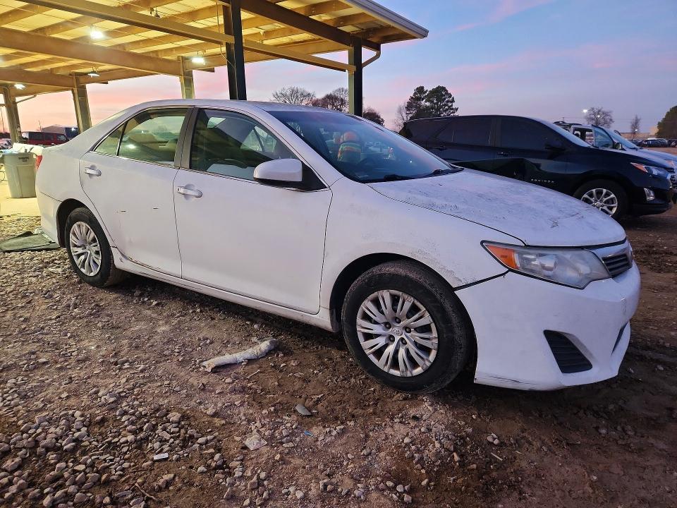 2013 Toyota Camry l