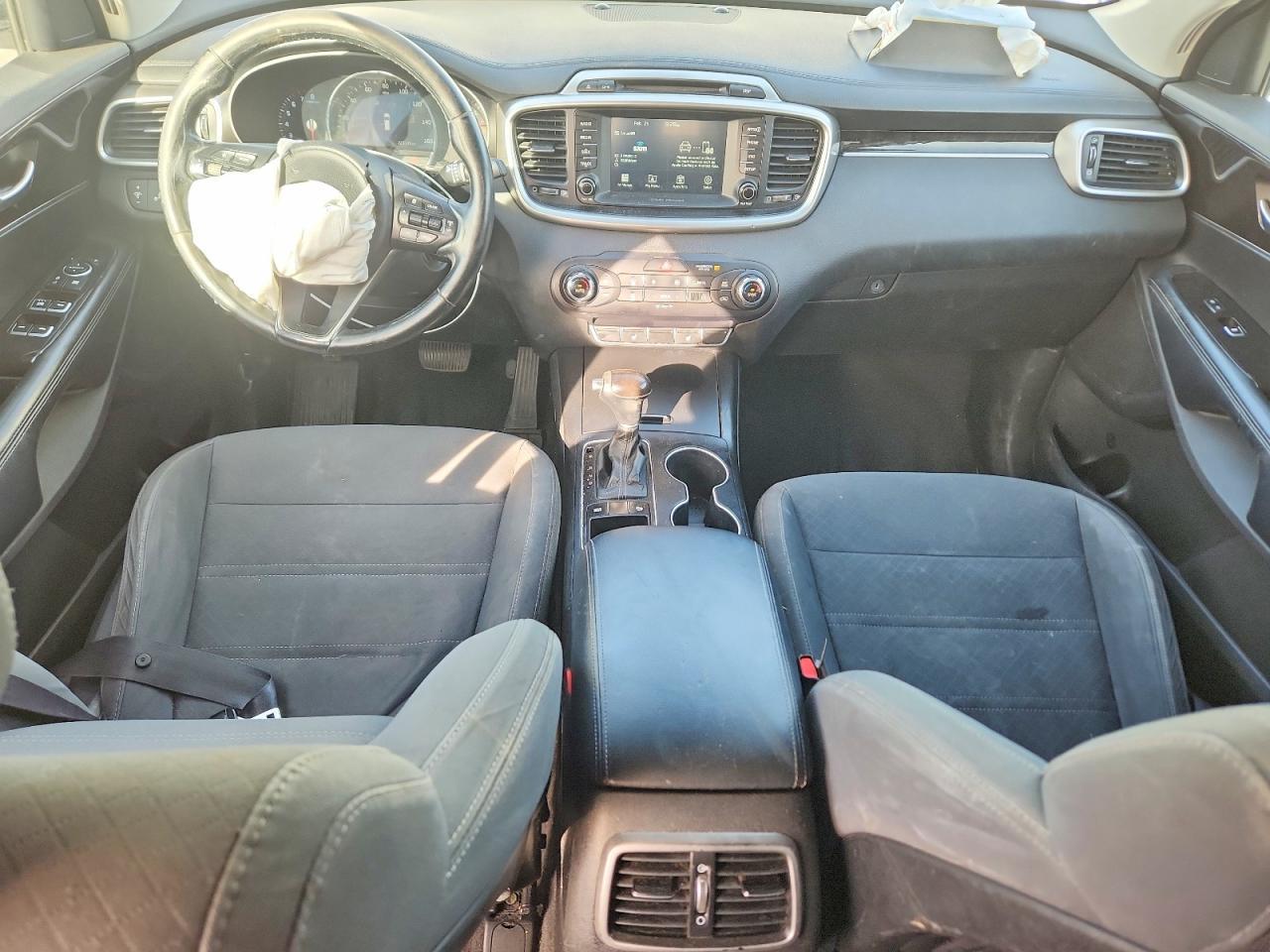 2018 KIA Sorento lx V6