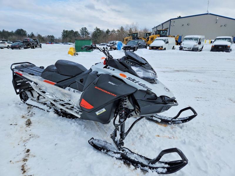 2022 Skidoo Snowmobile