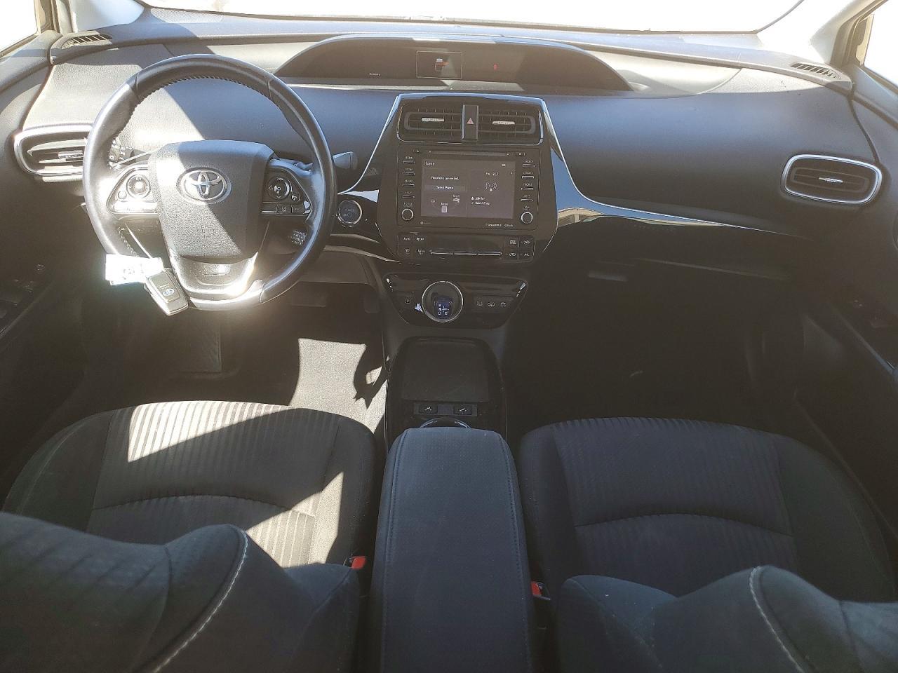 2020 Toyota Prius Prime le