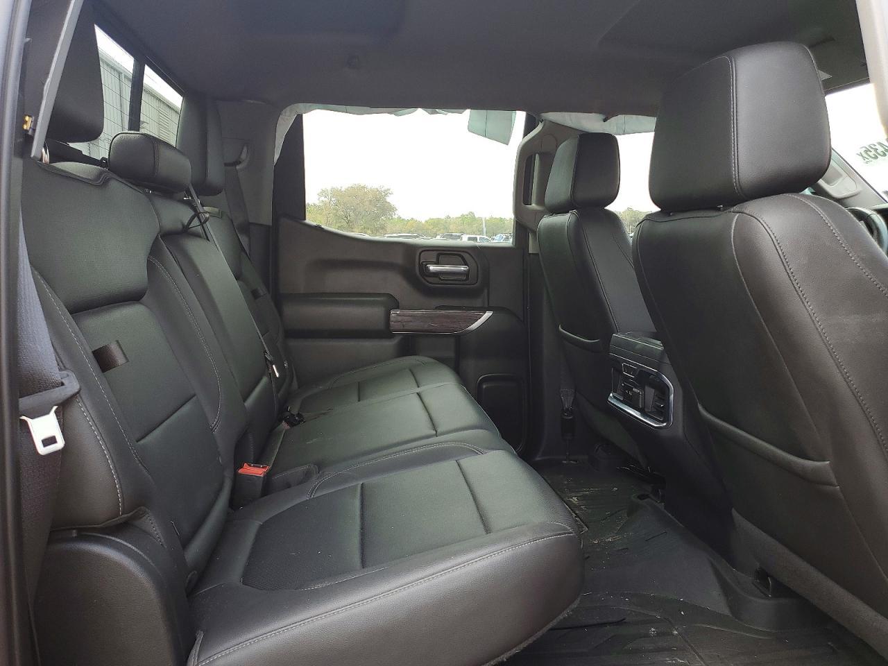 2020 GMC Sierra K1500 SLT