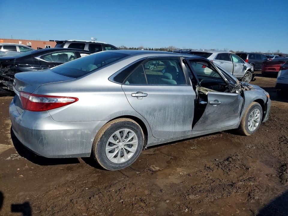 2017 Toyota Camry le
