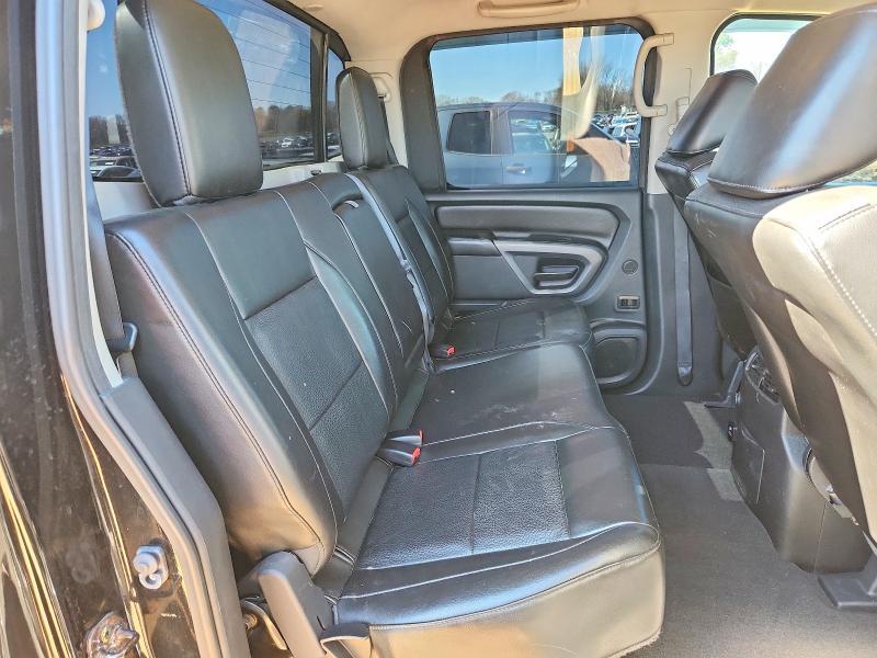 2015 Nissan Titan SL