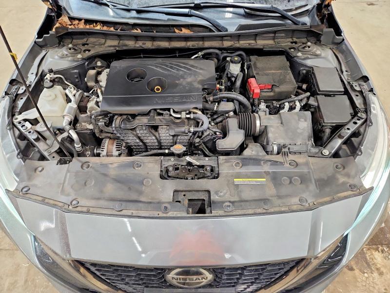 2020 Niss Altima 2.5 sr