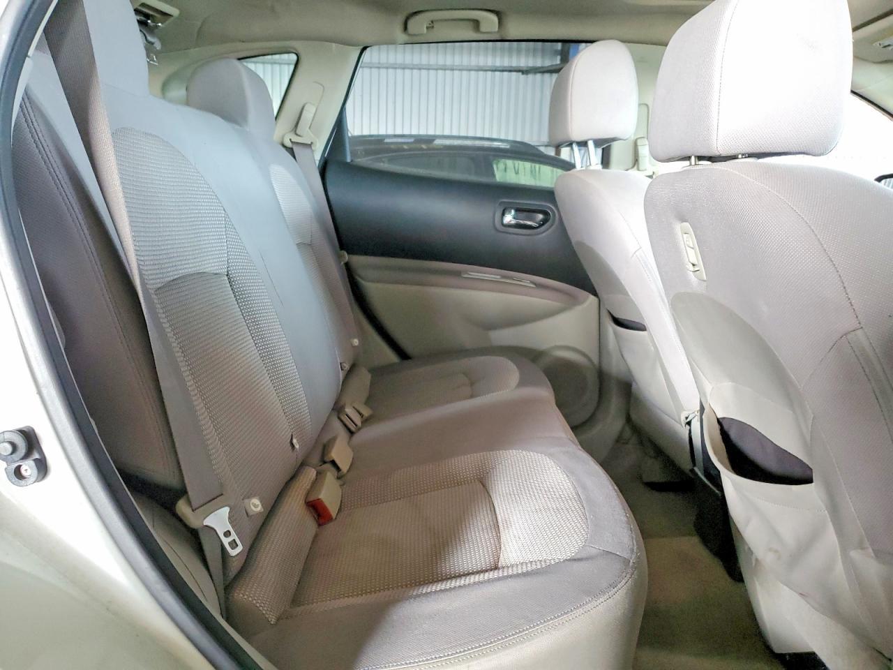2011 Nissan Rogue s