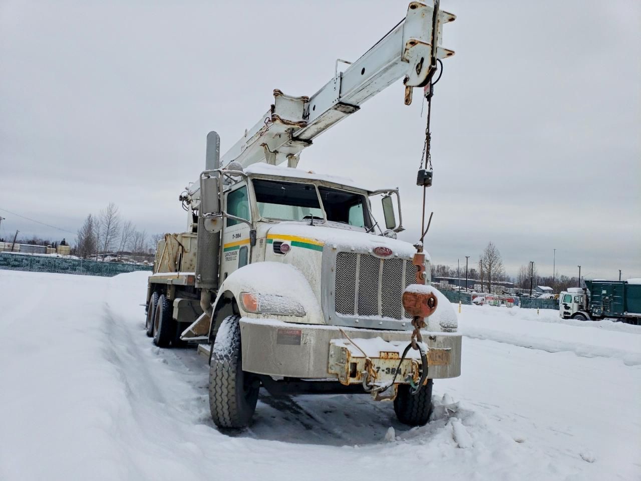 2008 Peterbilt Tractor 2008 Peterbilt 340 Crane Truck