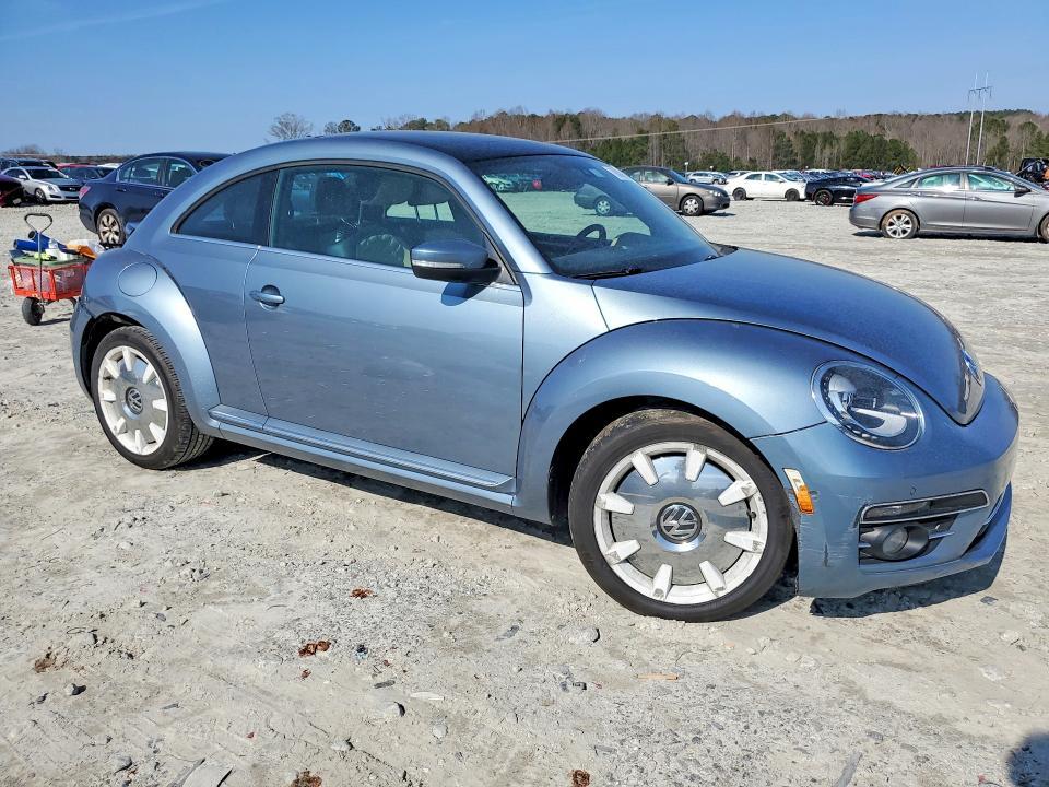 2019 Volkswagen Beetle s