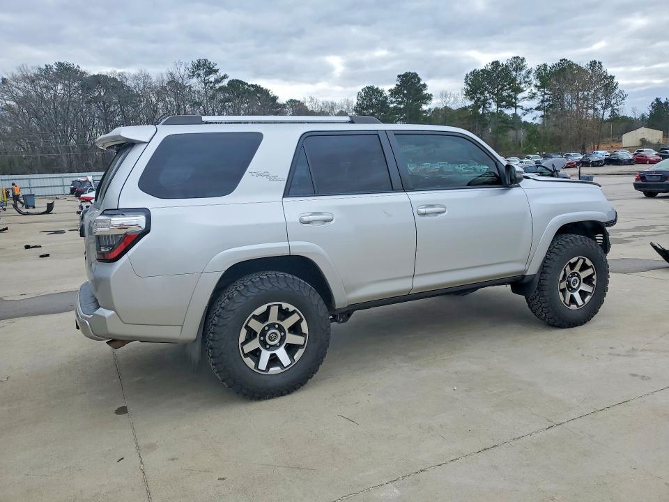 2018 Toyota 4runner SR5