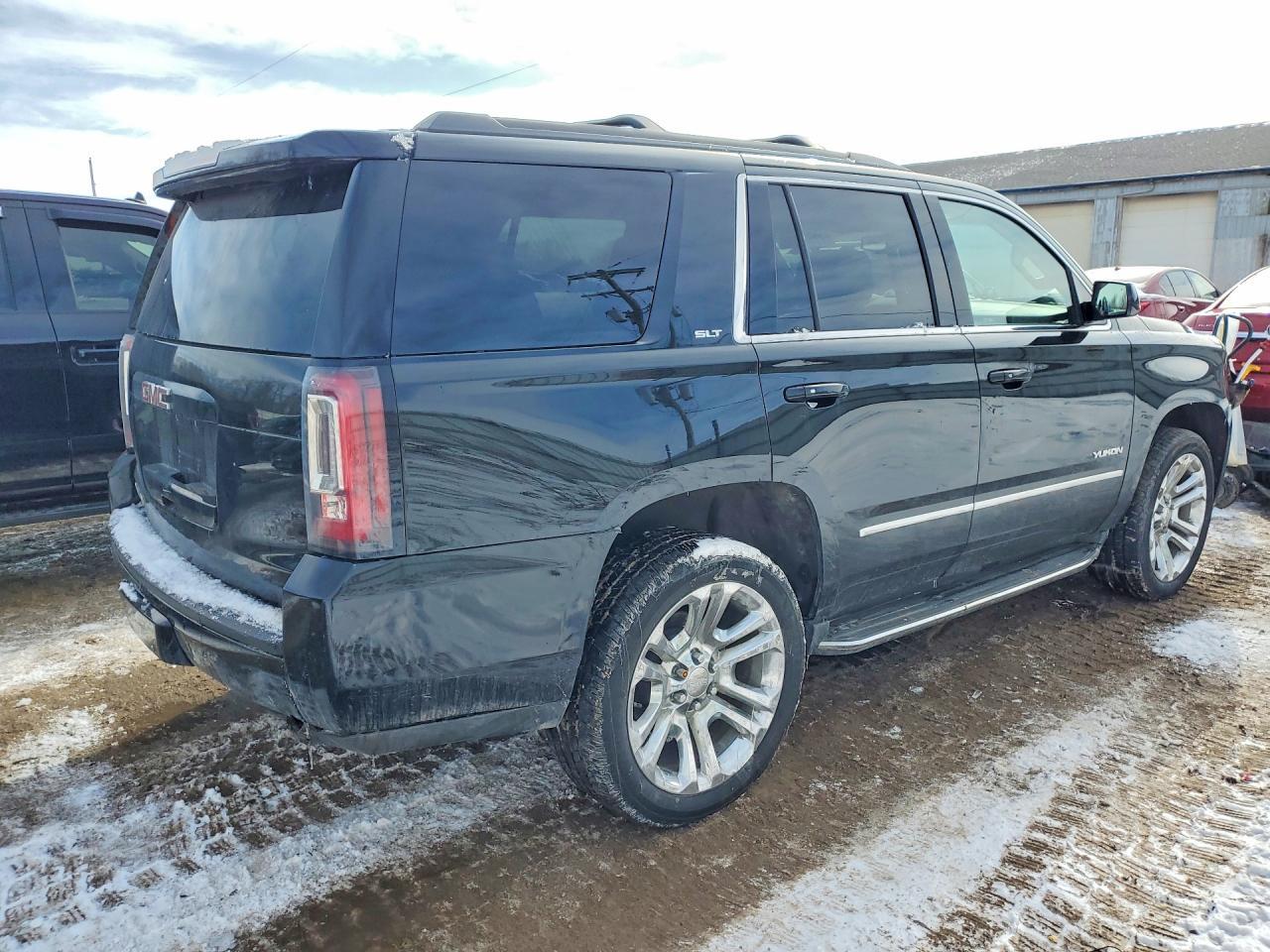 2017 GMC Yukon slt