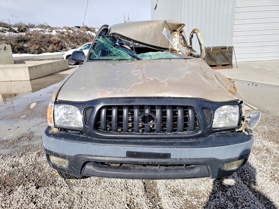 2003 Toyota Tacoma Base