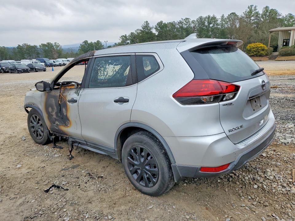 2018 Nissan Rogue s