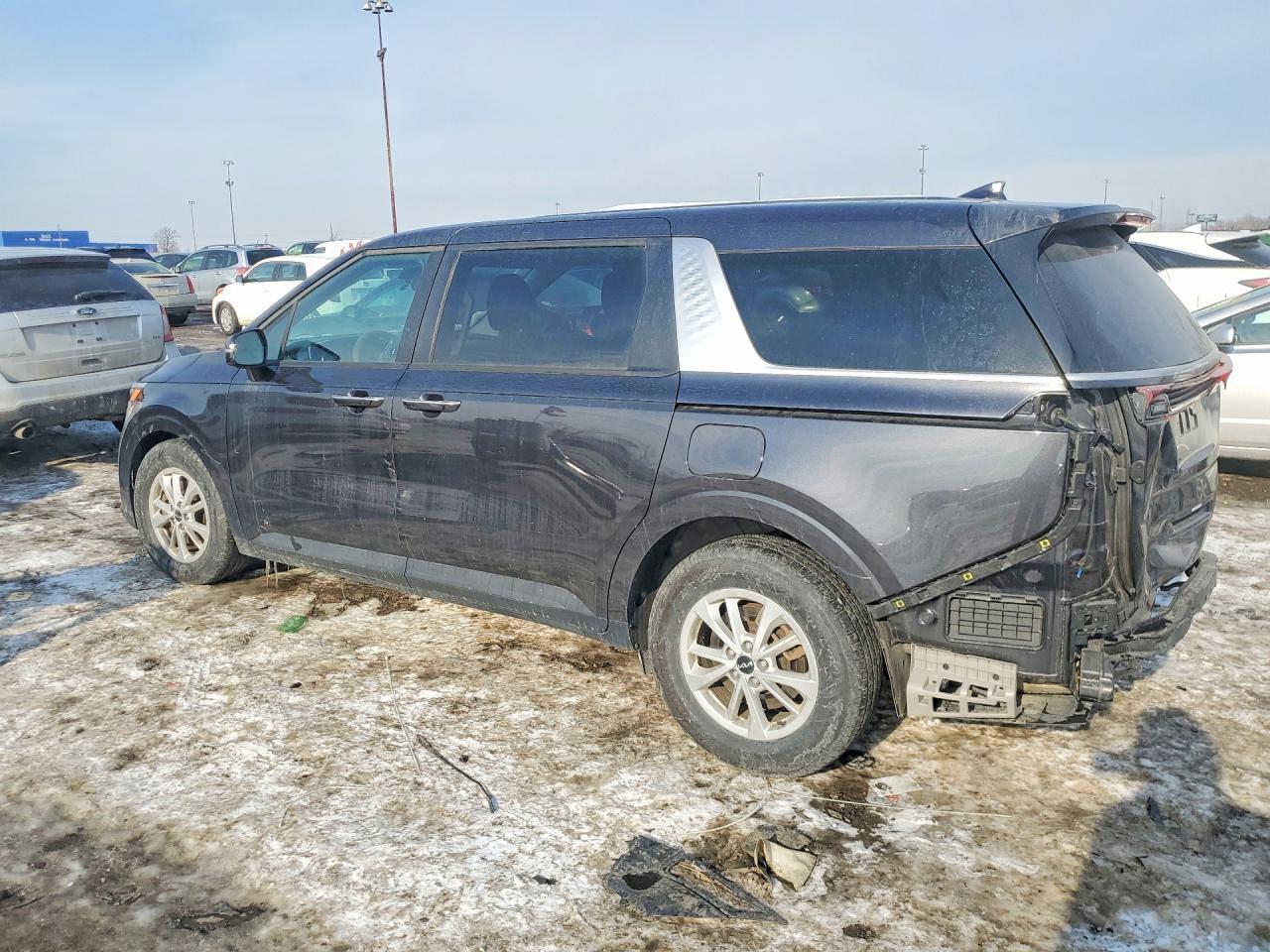 2024 KIA Carnival lx